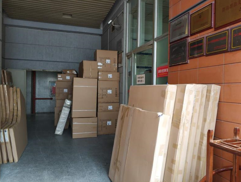 辦公家具-包裝運(yùn)輸 辦公家具-包裝運(yùn)輸